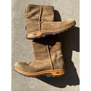 UGG AUSTRALIA Lynden Chestnut Brown Suede Pull On Winter Boots Boys Girls Sz 2